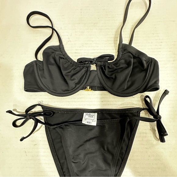 Follow  suit black bikini - Picture 3 of 3